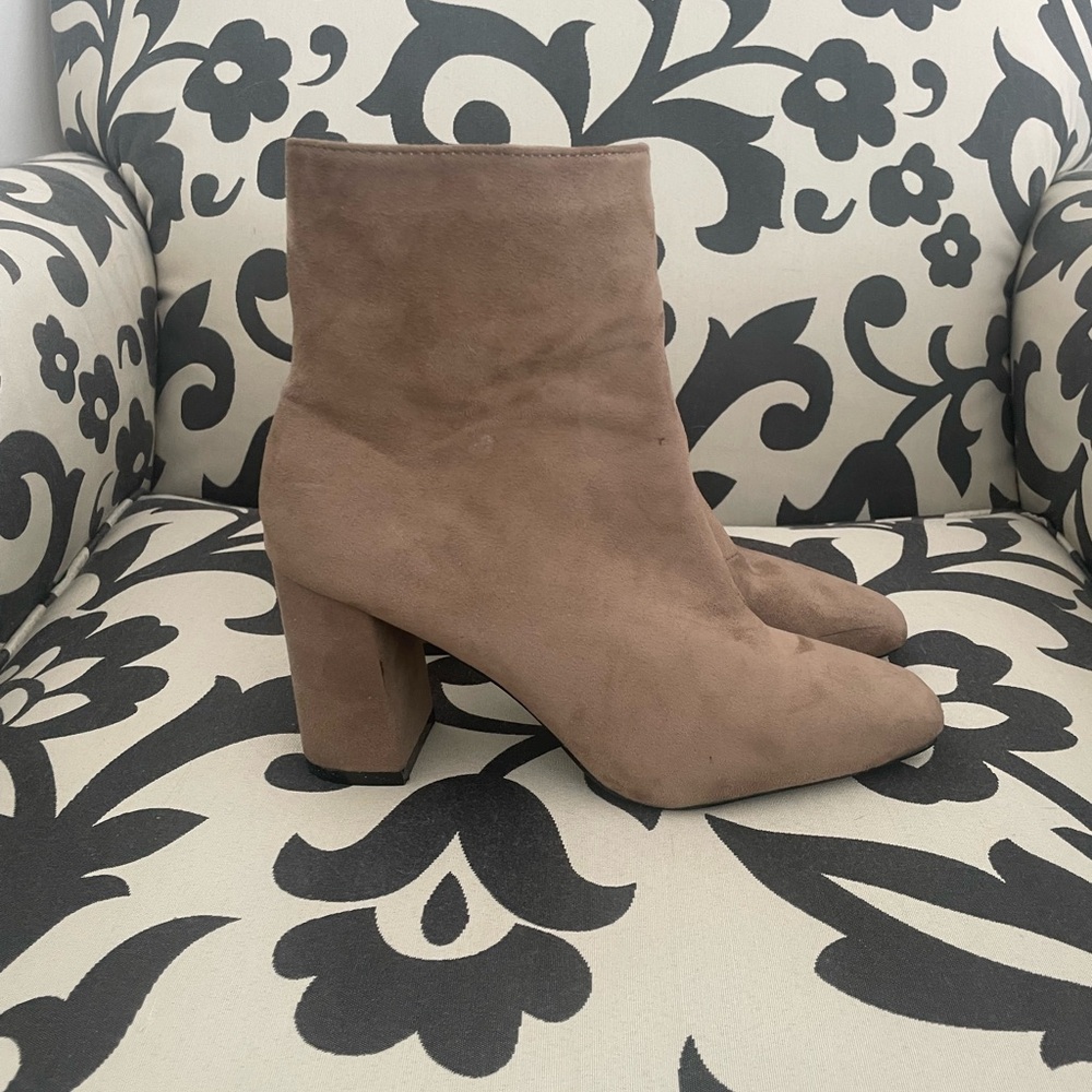 Lulu's Brown Suede Ankle Booties